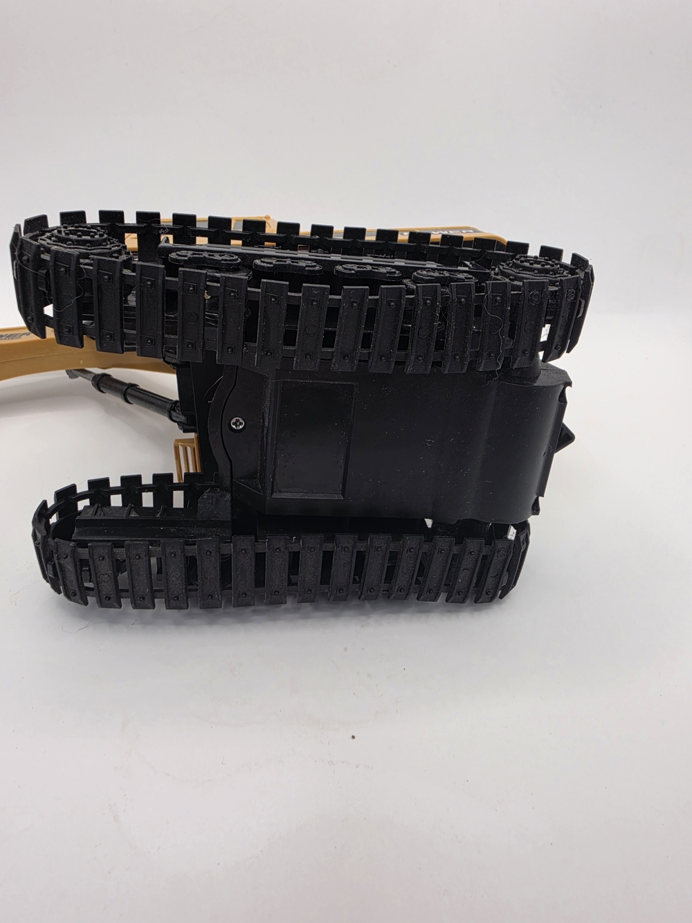 Power Professional RC Excavator With Movable Arm And Bucket Rubber Track Tires - Picture 9 of 9